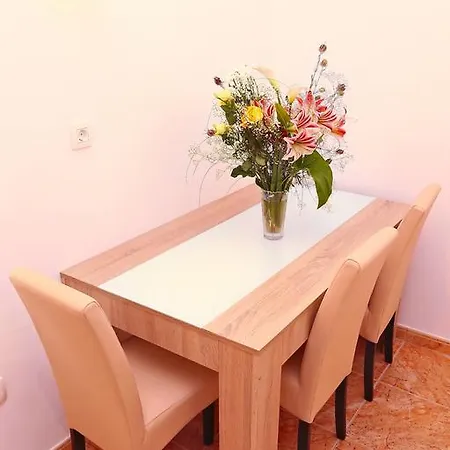 Royal Deluxe Apartment